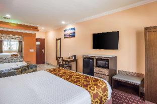 Rodeway Inn & Suites Pasadena - Pasadena - 7