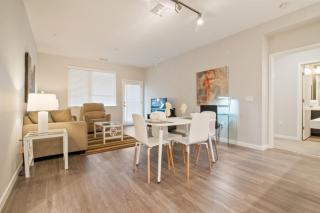 Global Luxury Suites in Menlo Park - 6