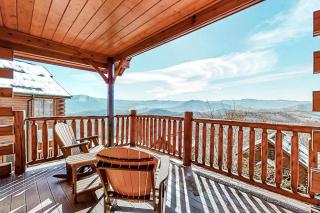 Mountain Top View Retreat - 0