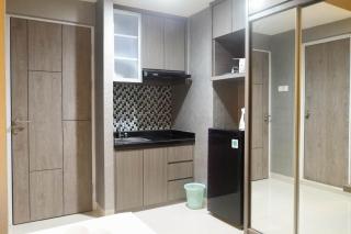 Modern Spacious Studio Room Apartment at Taman Melati Surabaya By Travelio - 7