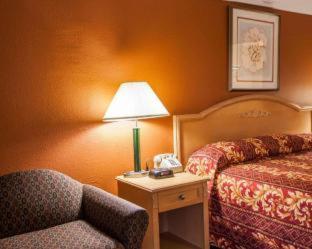 Relax Inn Saint Charles - St. Charles - 9