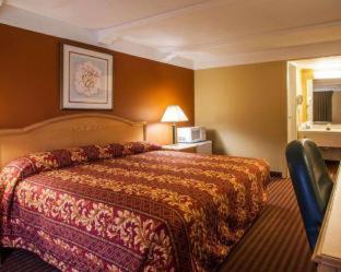 Relax Inn Saint Charles - 4
