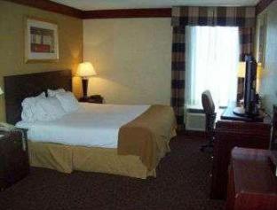 Days Inn & Suites by Wyndham Tahlequah - Tahlequah - 9