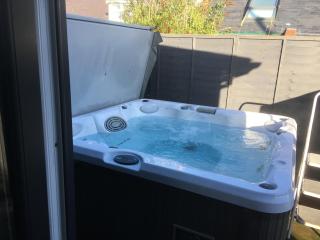 Sunset Retreat Lodge with Hot Tub - Carsethorn - 3