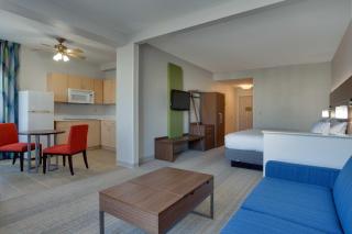 Holiday Inn Express & Suites Orlando International Airport by IHG - Orlando - 7