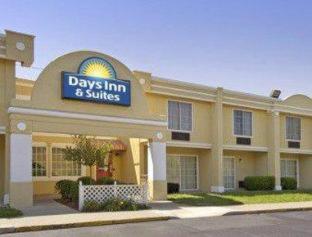 Days Inn & Suites by Wyndham Lexington - Lexington - 9
