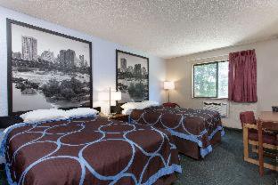 Super 8 by Wyndham Farmville - 8