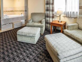 Clarion Inn Renton-Seattle - 2