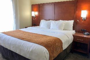 Comfort Suites - Oshkosh - 1