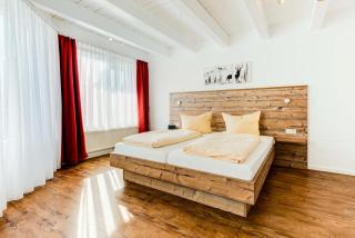 Landgasthof zum Dorfkrug - 4