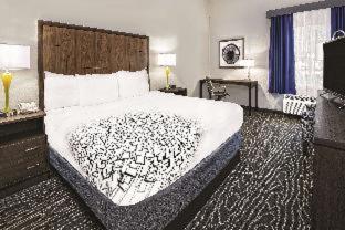 La Quinta by Wyndham Brownsville North - 1