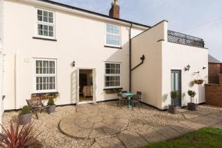 Grundy's Lane Apartments - 3