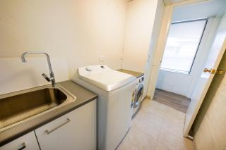 Max's Beachside Holiday Home - 1