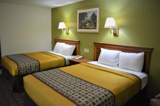 Bloomer Inn & Suites - Bloomer - 7