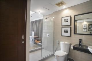 Premium 2BR Apartment near Marvell City Mall at The Linden By Travelio - 4