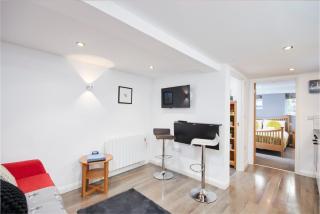 The Hidden Gem - Self Check-In, Self-Catering Apartment for East Midlands Airport - 1