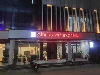 Clarks Inn Express, Jammu - Jammu - 0