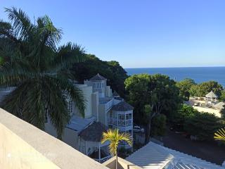 Columbus Heights Apt 26 F - Ocho Rios - 2