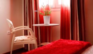 Hostal Paris - 1