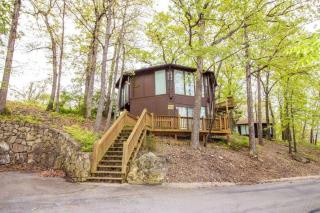 Unit 22 - Treetop 2 Bedroom Villa - 2