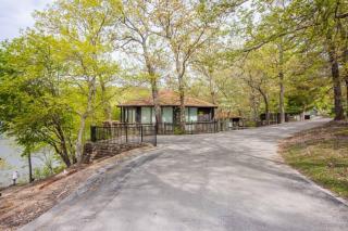 Unit 30 - Treetop 2 Bedroom Villa - 3