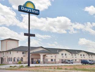 Days Inn by Wyndham Laramie - 9