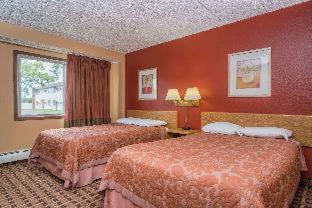 Super 8 by Wyndham Brooklyn Center/MPLS - Brooklyn Center - 1