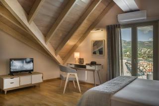 Grand View Maisonette - 2