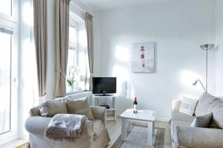 App-6-mit-Suedbalkon-in-strandnaher-Lage-Baederstil-Villa-in-Wenningstedt-Sylt - Wenningstedt - 8