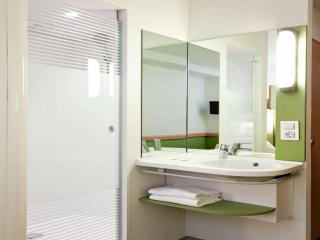Ibis Budget Málaga Centro - 4