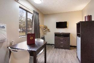 Red Lion Inn & Suites Olathe Kansas City - Olathe - 9