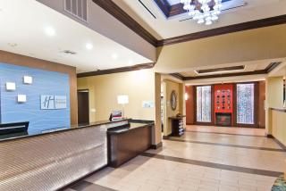 Holiday Inn Express & Suites San Antonio Frost Bank Center by IHG - 5