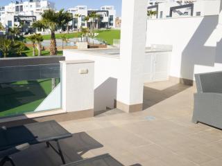 Oasis Beach 8 Top floor apartment in Torrevieja Punta Prima - 2