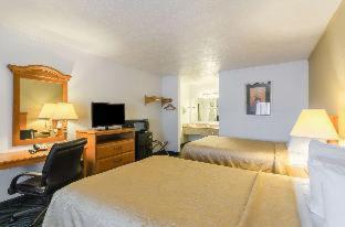 SureStay Hotel by Best Western Summersville - Summersville - 1