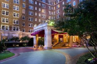 Warwick Melrose Hotel - 8