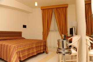 Albergo Le Dodici Lune - Montecorvino Rovella - 1