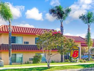 Super 8 by Wyndham Upland Ontario CA - 5