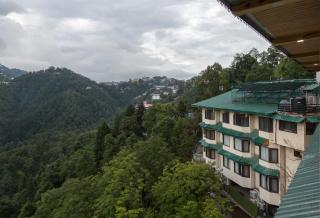 Country Inn Premier Pacific Mall Road Mussoorie - Mussoorie - 4