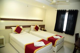 Miles Inn Hotel - Hassan - 8