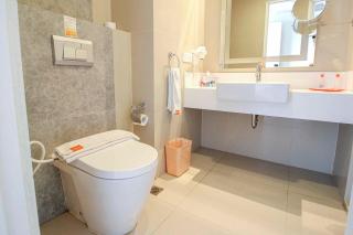 HARRIS Hotel Pontianak - Pontianak - 6