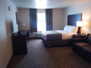 Cobblestone Inn & Suites - Barron - 5