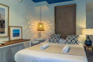 YOU & CO. Saler Beach Boutique - 4