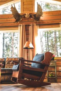 Denali Wild Stay - Moose Cabin, Free Wifi, 2 private bedrooms, sleep 6 - 8