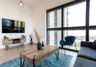 Oַ&O Group- Luxury APT Tower Spectacular Sea View - Bat Yam - 9