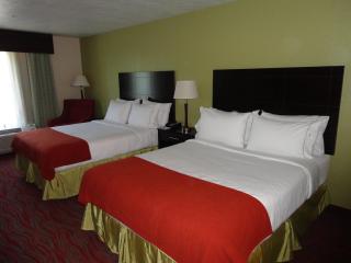 Holiday Inn Express & Suites Indianapolis North - Carmel by IHG - 7