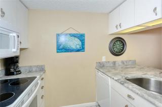 LaPlaya 201E Nestled in the palms just steps from the pool - Longboat Key - 2