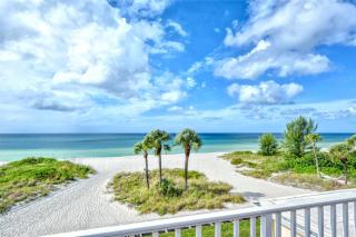 LaPlaya 204D Beach-lovers paradise 200 feet of private beach along the turquoise Gulf of Mexico - 4
