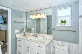 LaPlaya 204D Beach-lovers paradise 200 feet of private beach along the turquoise Gulf of Mexico - Longboat Key - 6