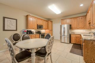 Lake Time Bar & Chill - 3