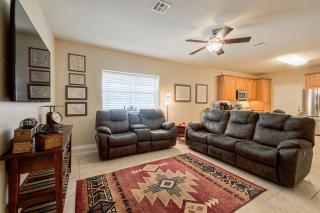 Lake Time Bar & Chill - 1